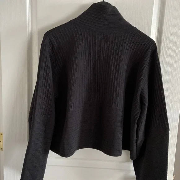 Lululemon Textured Cropped Jacket - Picture 6 of 12